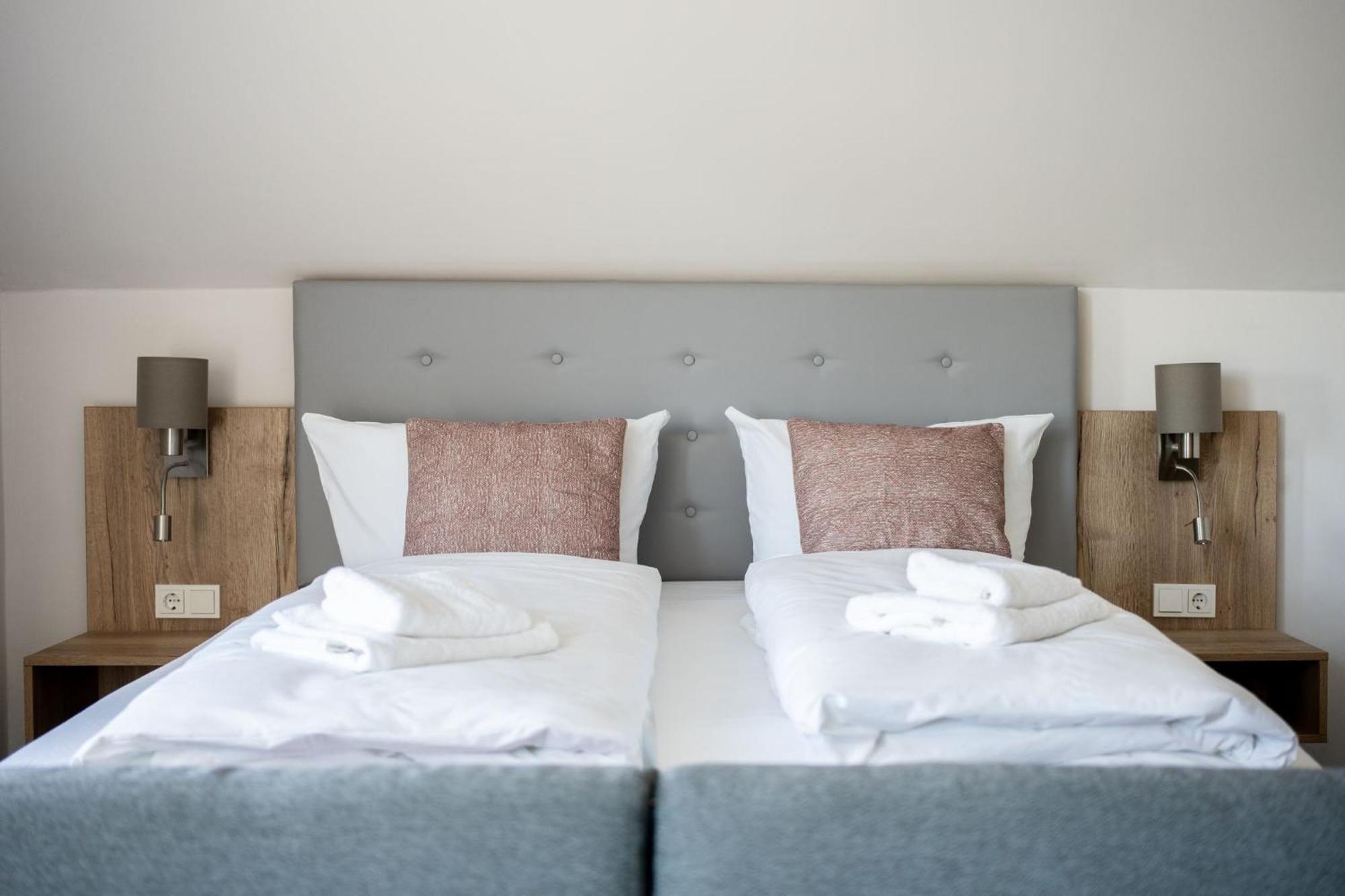 Nordseehotel Tausendschoen Carolinensiel Pokoj fotografie